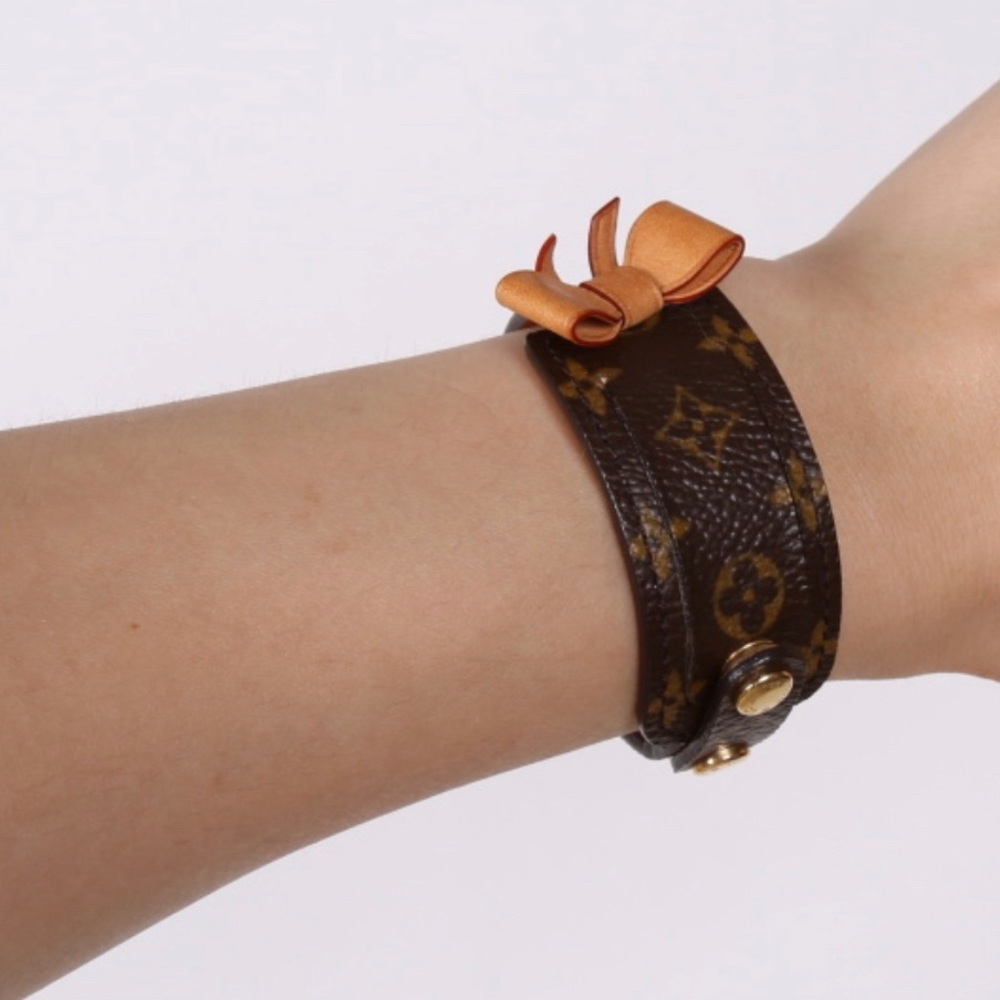 Louis Vuitton Porto Address Monogram Bow Bracelet